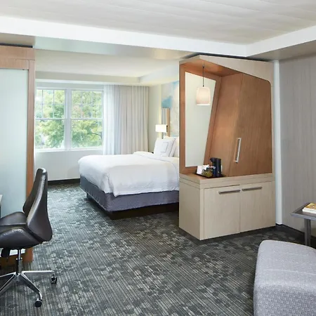 Courtyard By Marriott Lake George Hotel Exterior photo