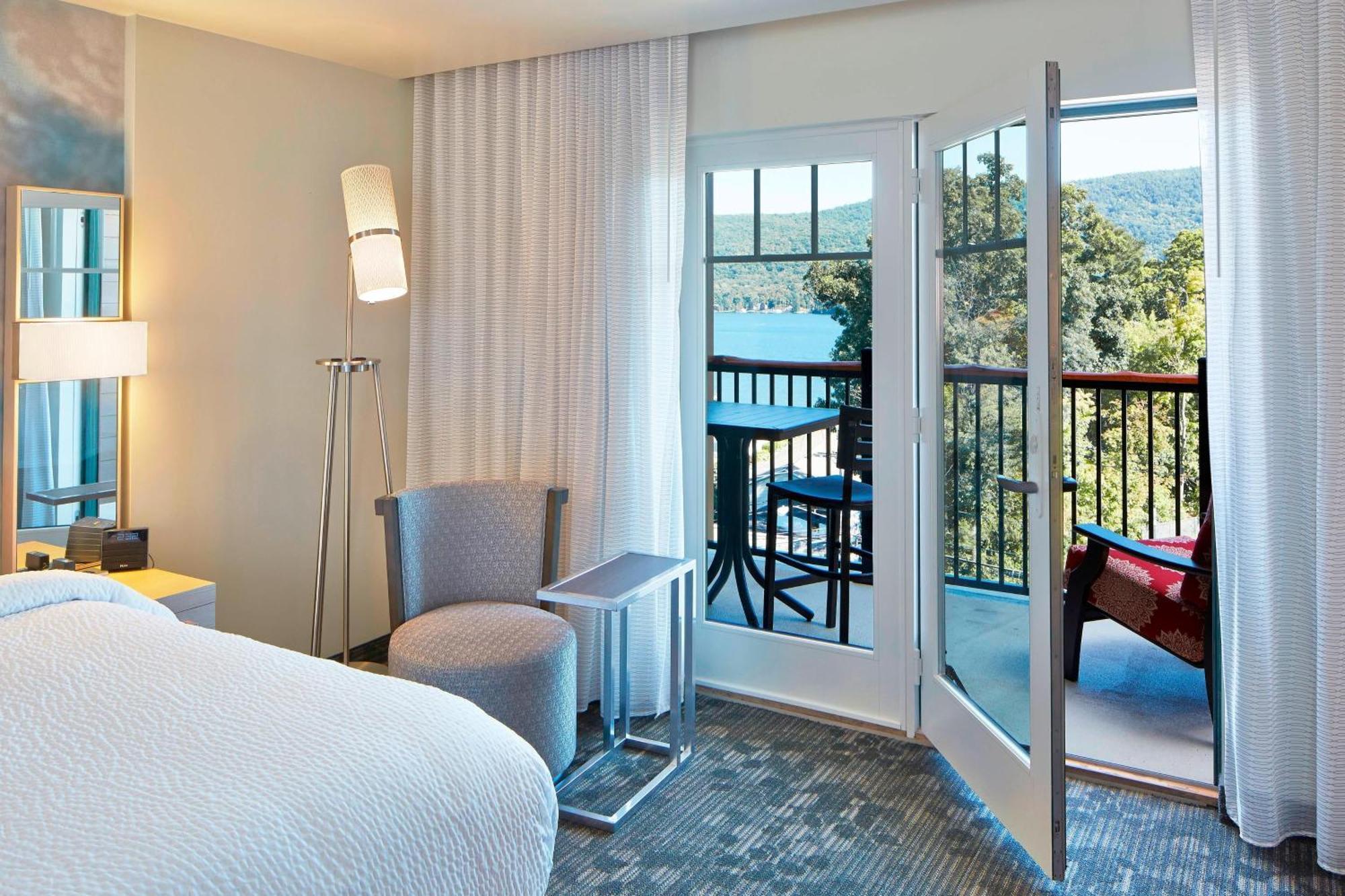 Courtyard By Marriott Hotel