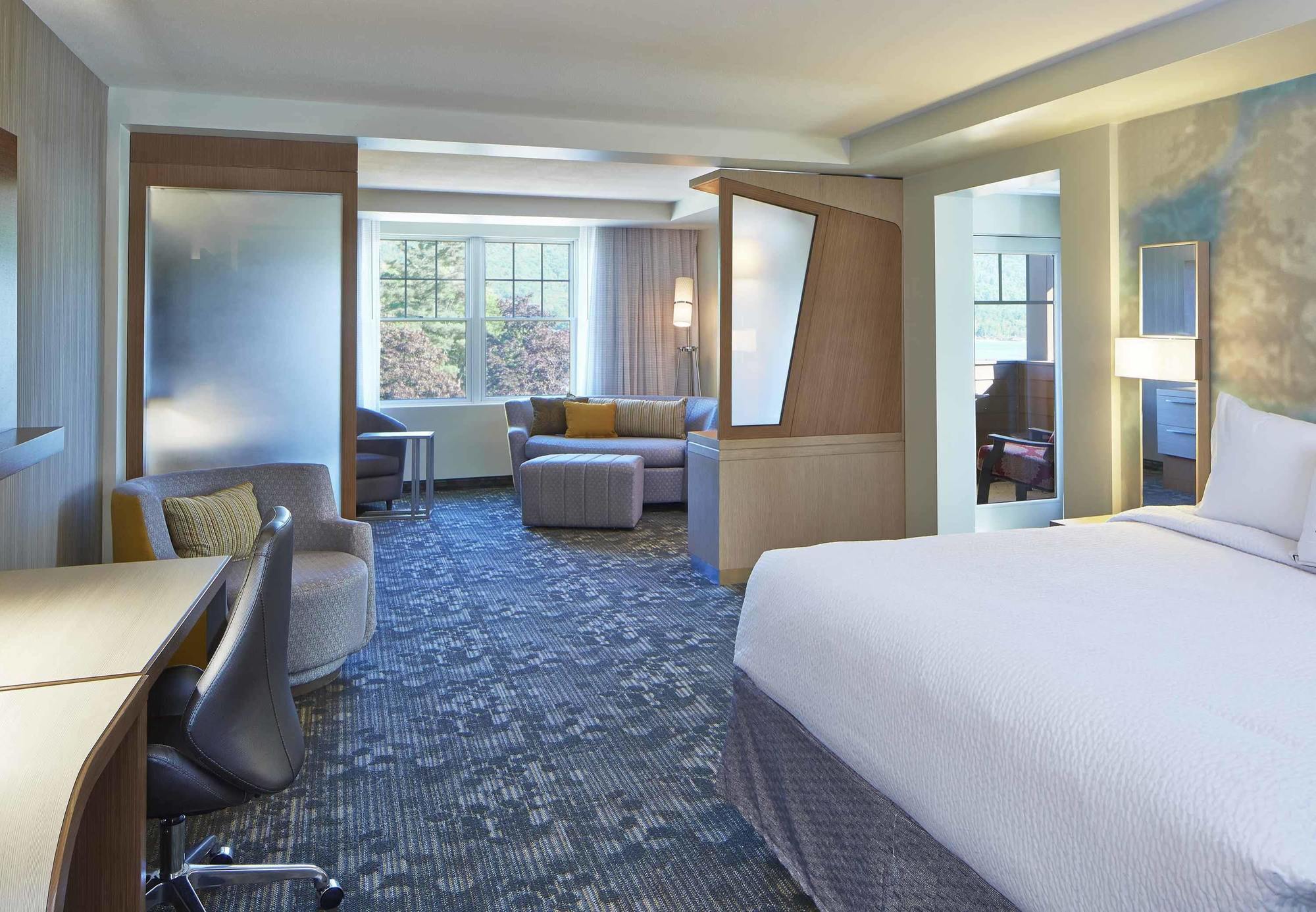 Courtyard By Marriott 3*