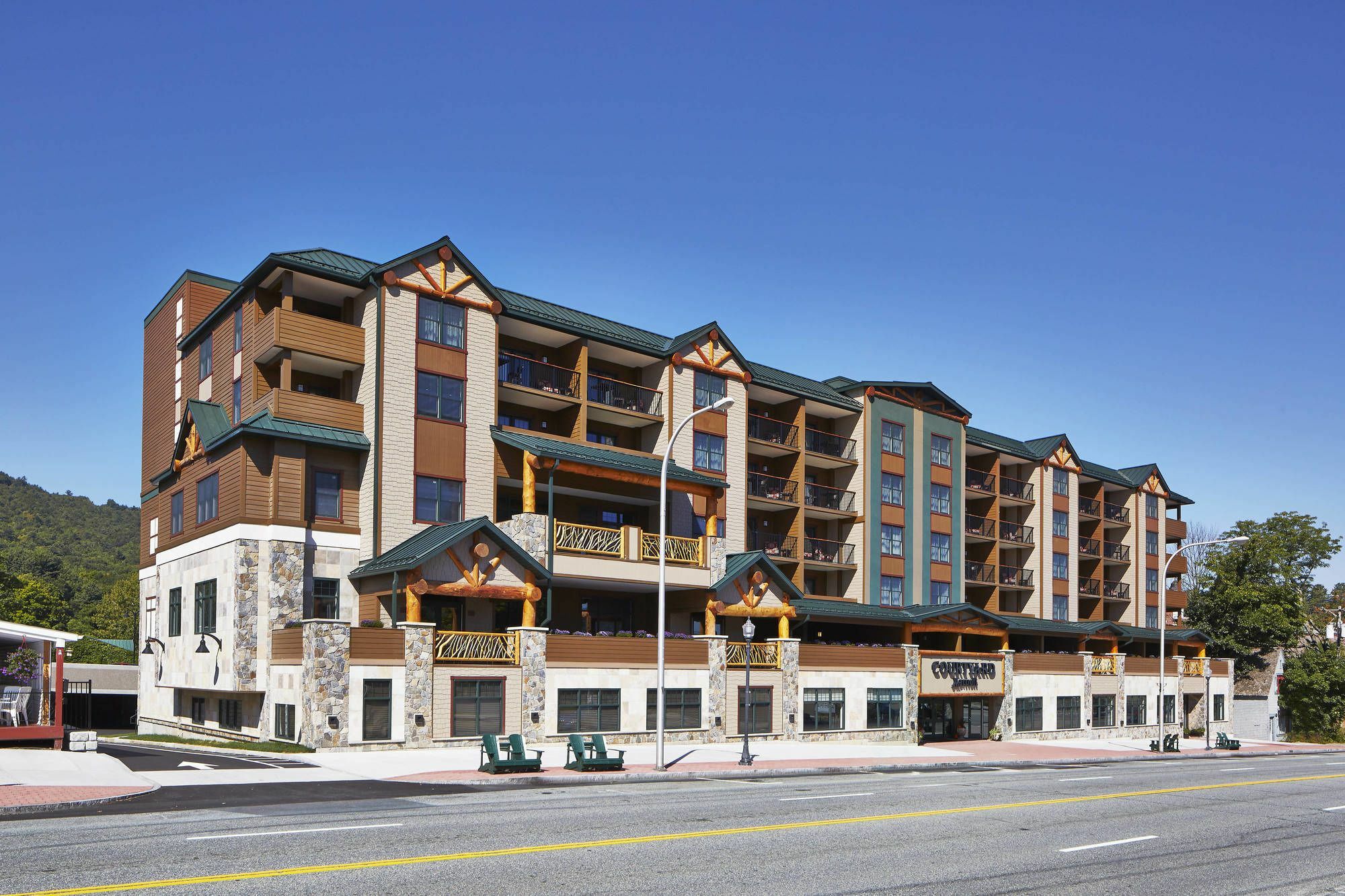 Hotel Courtyard By Marriott